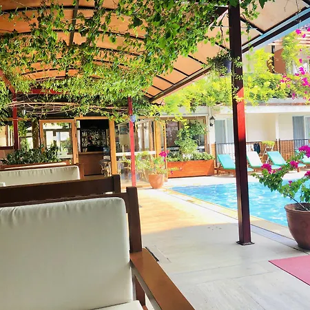 Апарт-отель Ten Apart Hotel 4*