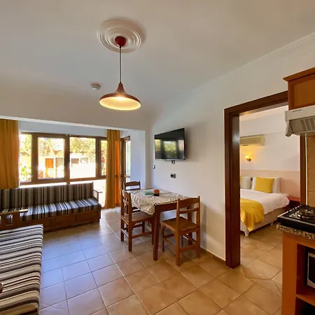 Апарт-отель Ten Apart Hotel 4*