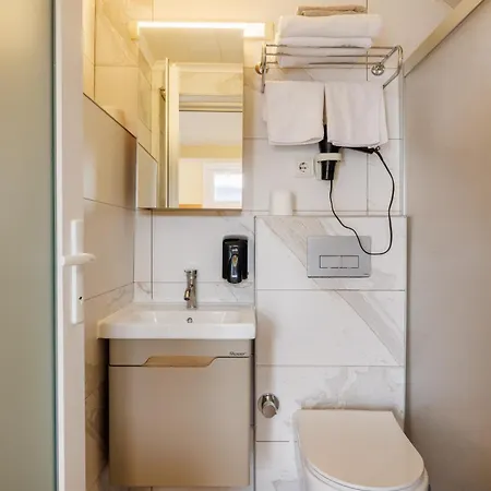 Ten Apart Hotel Апарт-отель 4*
