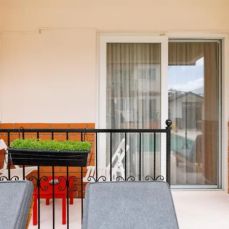 Ten Apart Hotel Апарт-отель