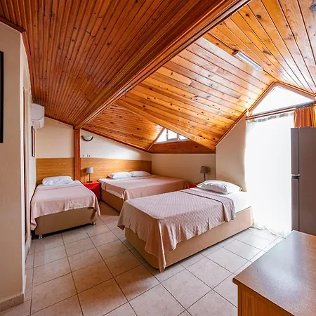 Ten Apart Hotel Lägenhetshotell Fethiye