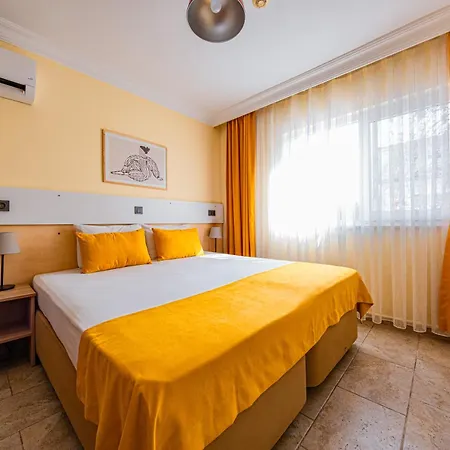 Ten Apart Hotel 4* פאטהיה