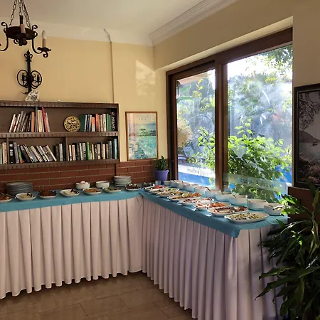 מלון דירות Ten Apart Hotel