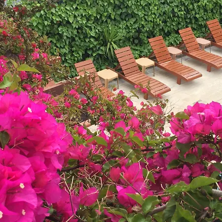 מלון דירות Ten Apart Hotel פאטהיה