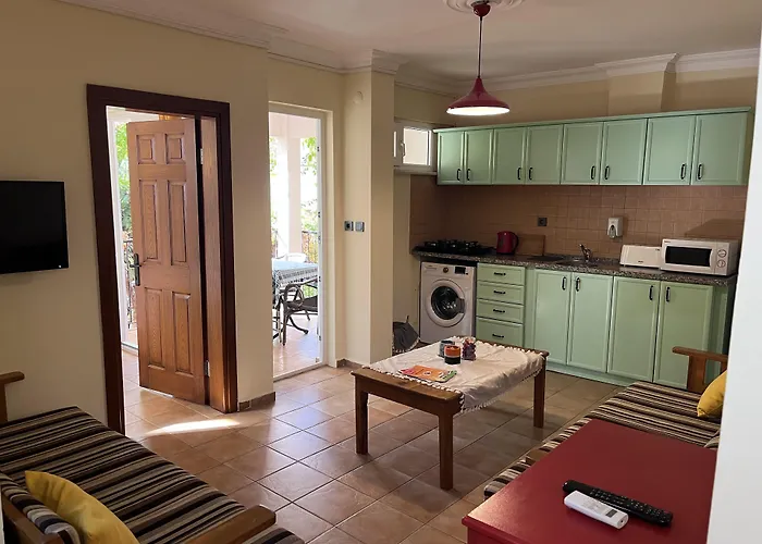 Ten Apart Hotel 4* פאטהיה