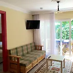Aparthotel Ten Apart Hotel 4*