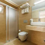 Ten Apart Hotel 4* フェティエ