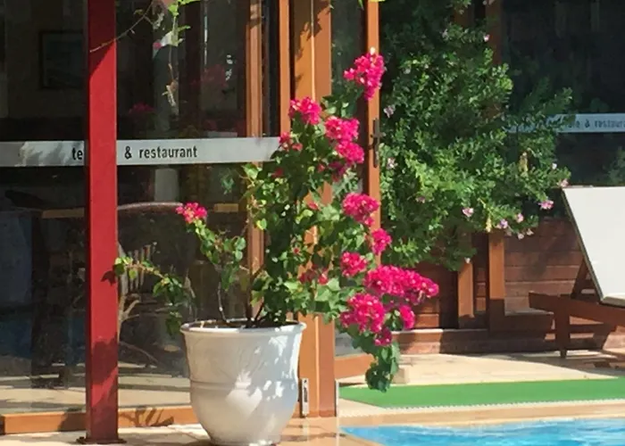 Aparthotel Ten Apart Hotel